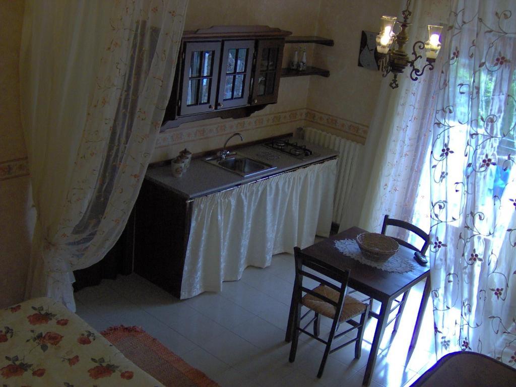 Bed & Breakfast Santa Fara Барі Номер фото