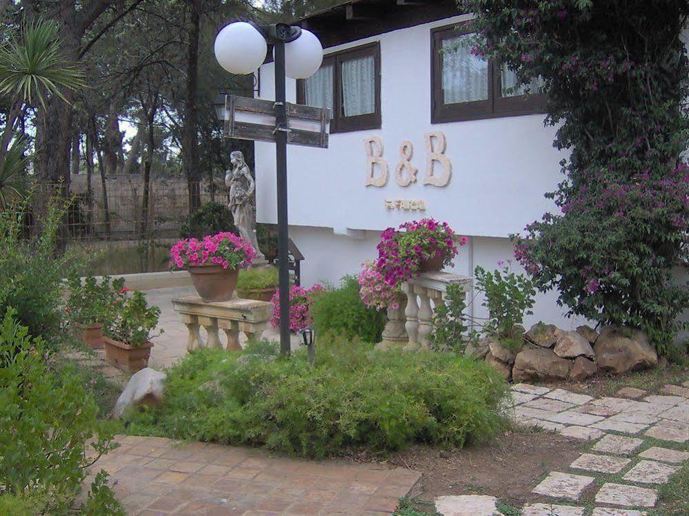 Bed & Breakfast Santa Fara Барі Екстер'єр фото