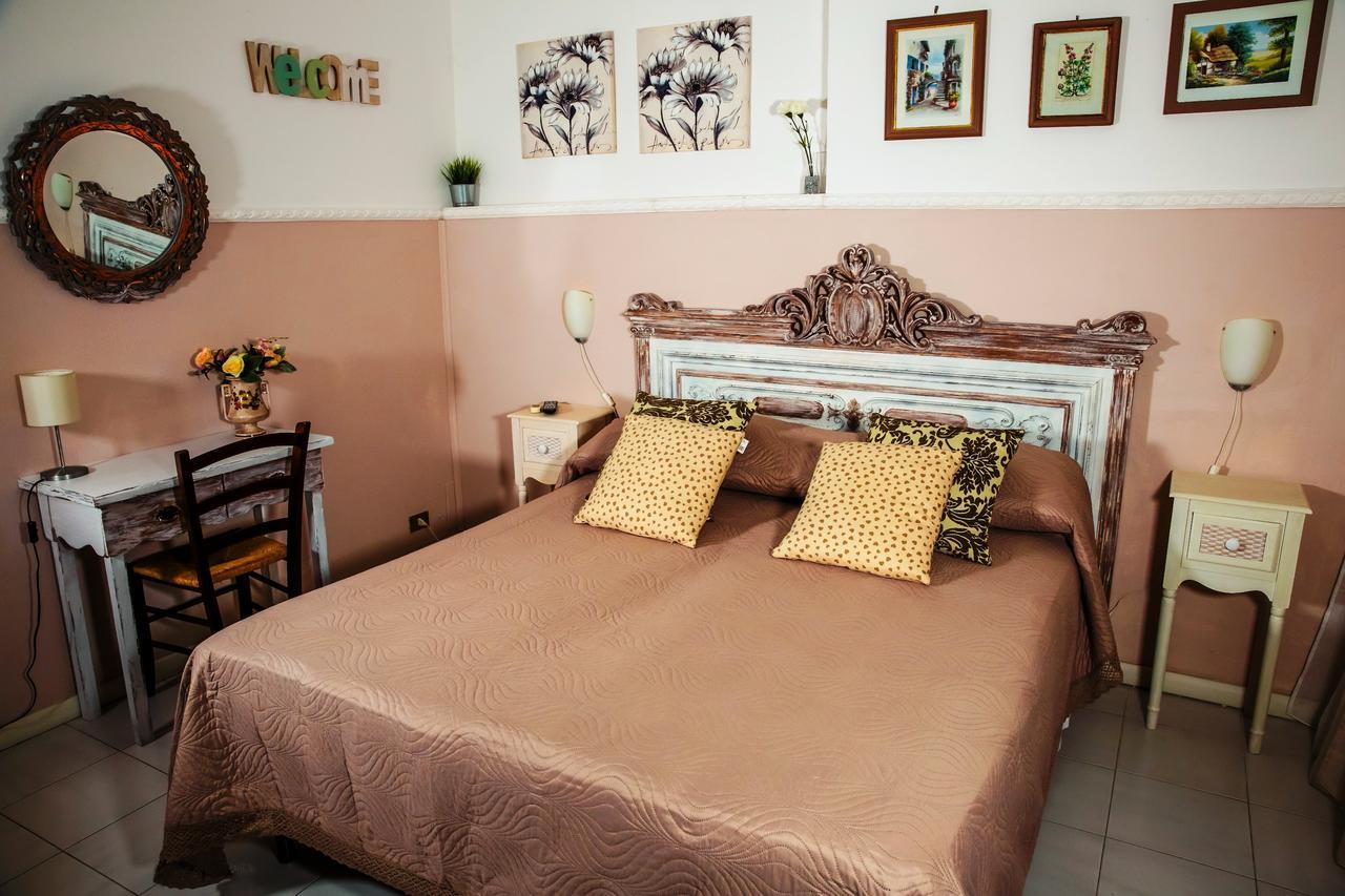 Bed & Breakfast Santa Fara Барі Екстер'єр фото