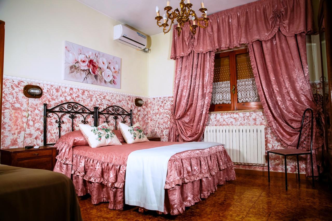 Bed & Breakfast Santa Fara Барі Екстер'єр фото