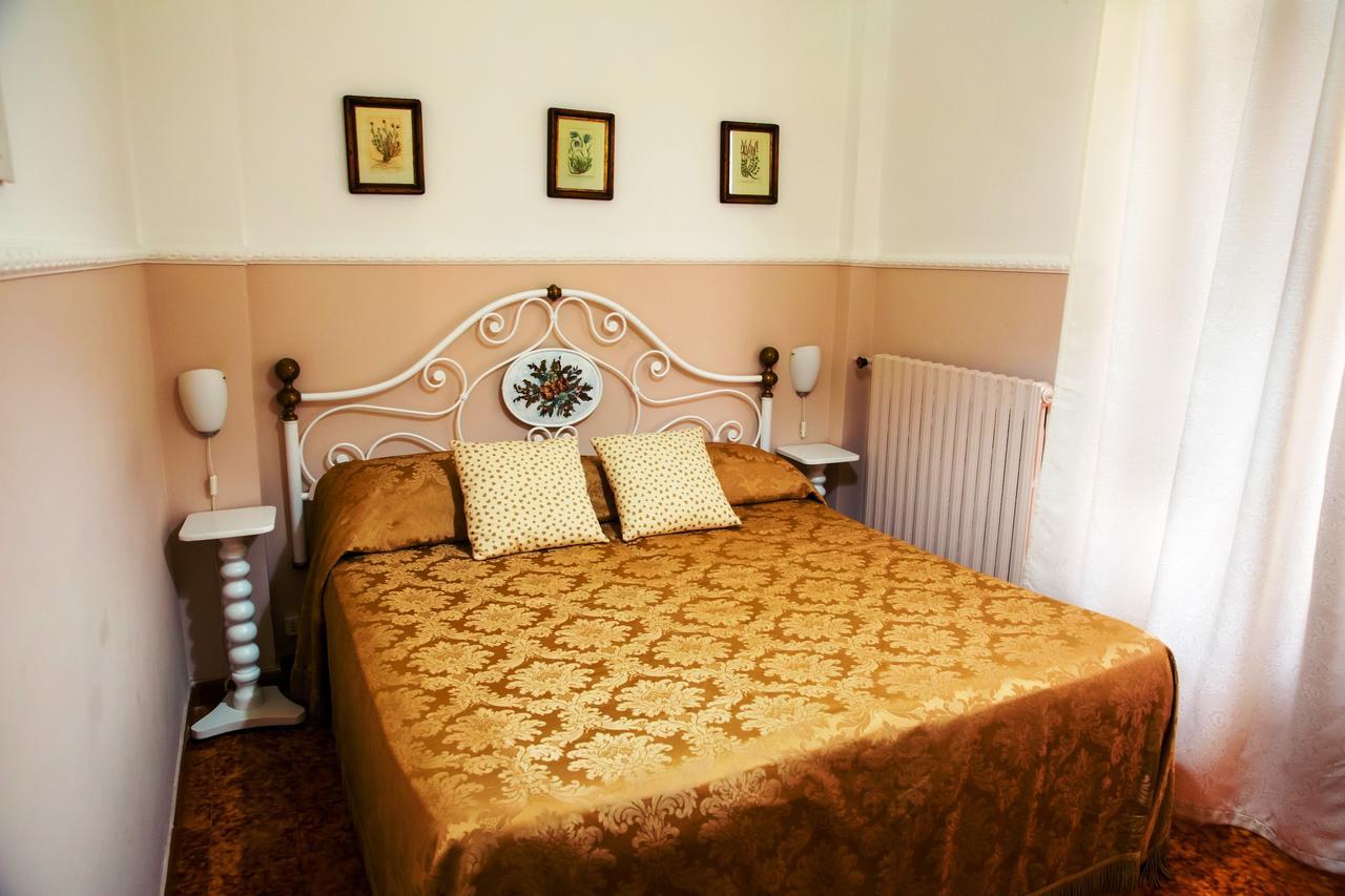 Bed & Breakfast Santa Fara Барі Екстер'єр фото