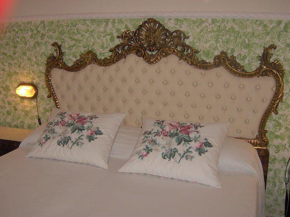 Bed & Breakfast Santa Fara Барі Екстер'єр фото