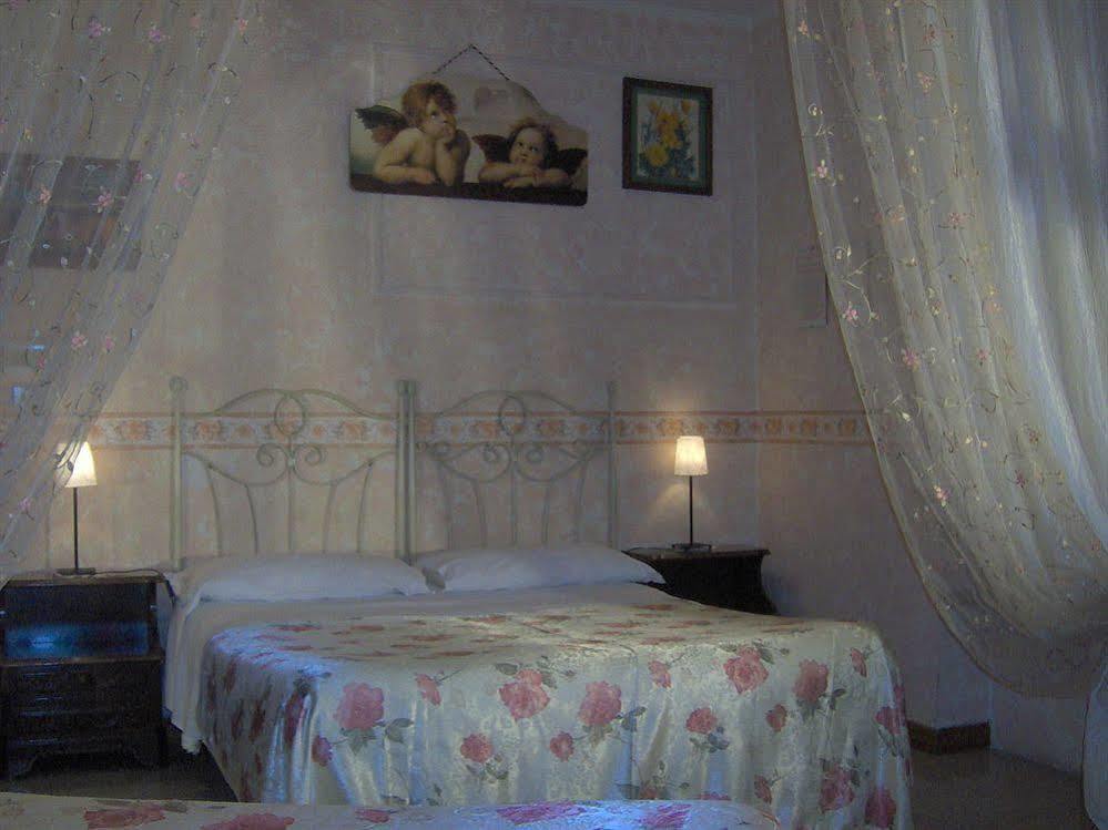 Bed & Breakfast Santa Fara Барі Екстер'єр фото