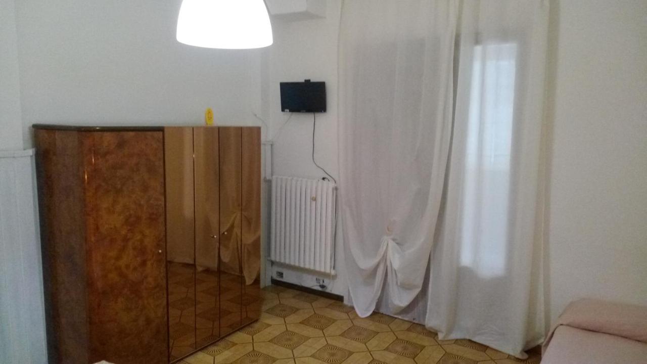 Bed & Breakfast Santa Fara Барі Екстер'єр фото