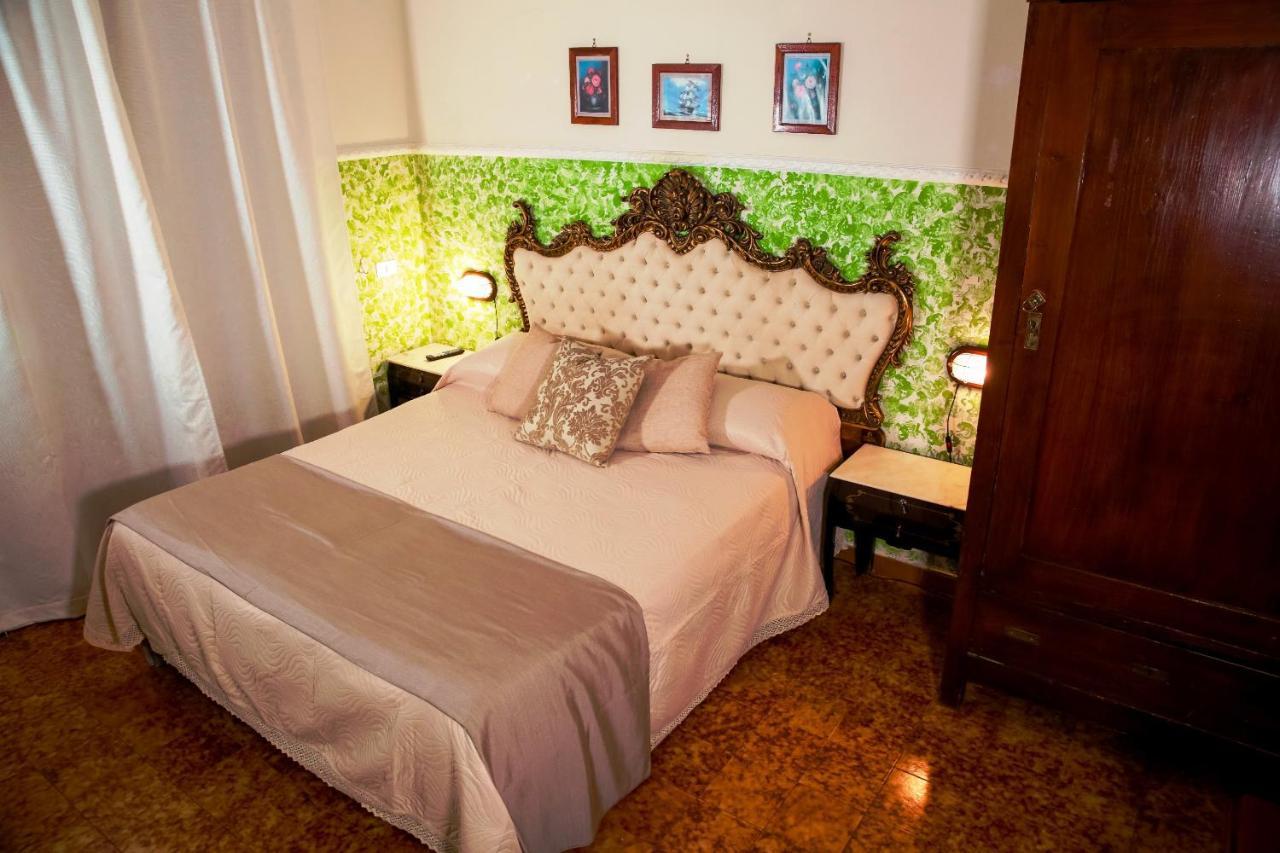Bed & Breakfast Santa Fara Барі Екстер'єр фото